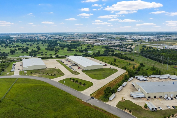 Listing Image #3 - Industrial for lease at 1000 Schroeder Dr, Building 2, Suite 202, Waco TX 76710