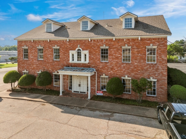 Listing Image #1 - Office for lease at 4600 Bosque Blvd, Suite 2B, Waco TX 76710