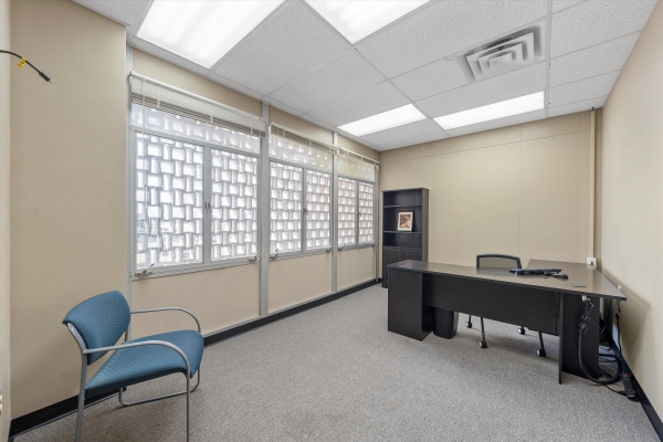 Listing Image #3 - Office for lease at 925 Columbus Ave, Waco TX 76701