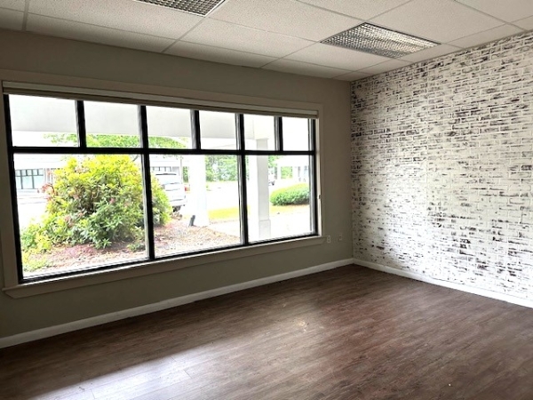 Listing Image #3 - Office for lease at 71 NH 101A, Amherst NH 03031