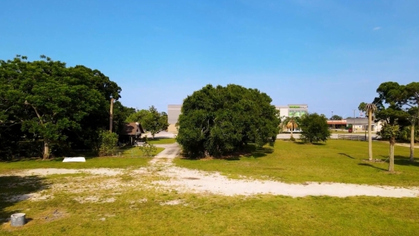 Listing Image #4 - Others for lease at 2511 S Jenkins Rd, Fort Pierce FL 34947