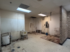 Retail property for lease in Lake Zurich, IL