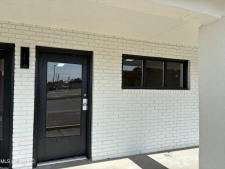 Retail property for lease in Gulfport, MS