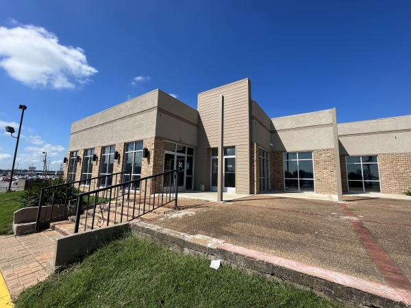Listing Image #3 - Retail for lease at 1421 S Caraway  Suite B, Jonesboro AR 72401