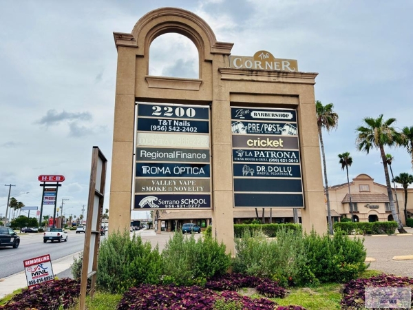Listing Image #1 - Retail for lease at 2200 Boca Chica Blvd. Unit 134, Brownsville TX 78521