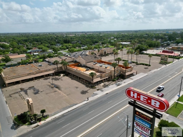 Listing Image #2 - Retail for lease at 2200 Boca Chica Blvd. Unit 106, Brownsville TX 78521