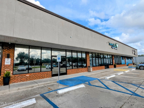 Listing Image #3 - Retail for lease at 3802 Hospital Road, Pascagoula MS 39581