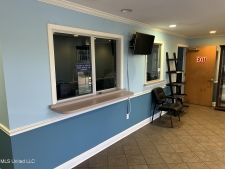 Listing Image #3 - Office for lease at 24 Marks Road, Ocean Springs MS 39564