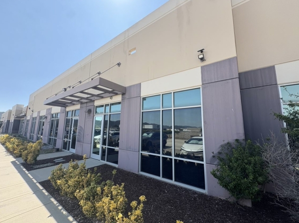 Listing Image #1 - Industrial for lease at 25695 Jefferson Avenue Unit 16, Murrieta CA 92562