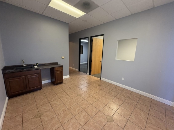 Listing Image #2 - Industrial for lease at 25695 Jefferson Avenue Unit 16, Murrieta CA 92562