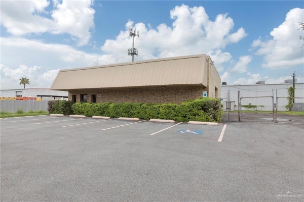 Listing Image #2 - Industrial for lease at 813 E. Whitewing Ave, McAllen TX 78501