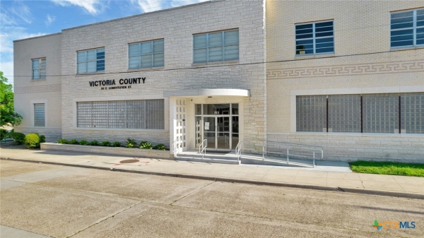 Listing Image #2 - Office for lease at 311 E Constitution, Victoria TX 77901