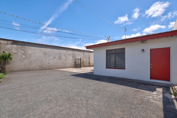 Listing Image #2 - Industrial for lease at 1924 Democrat Street, Honolulu HI 96819 Listing Image #2 - Industrial for lease at 1924 Democrat Street, Honolulu HI 96819