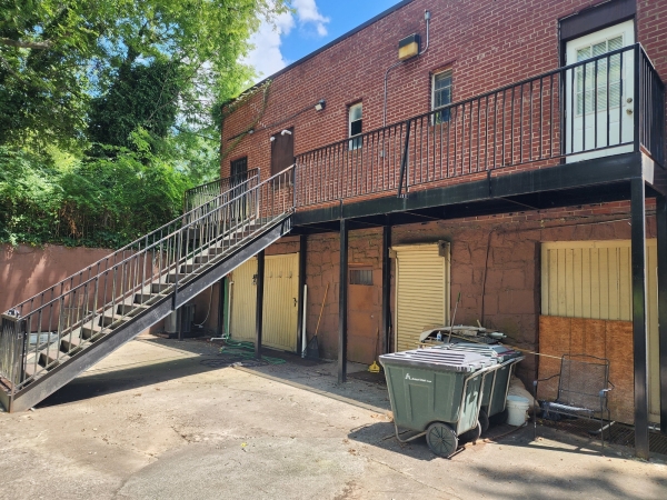 Listing Image #1 - Office for lease at 2257 Cascade Rd Unit B, Upper Level, Atlanta GA 30311