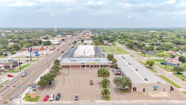 Listing Image #2 - Retail for lease at 1010 S 14th Street, Kingsville TX 78363