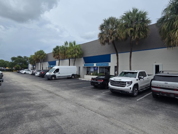 Listing Image #2 - Industrial Park for lease at 4100 N Powerline Road, Suite A-5, Pompano Beach FL 33073