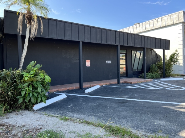 Listing Image #1 - Retail for lease at 3366 Cleveland Ave., Fort Myers FL 33901