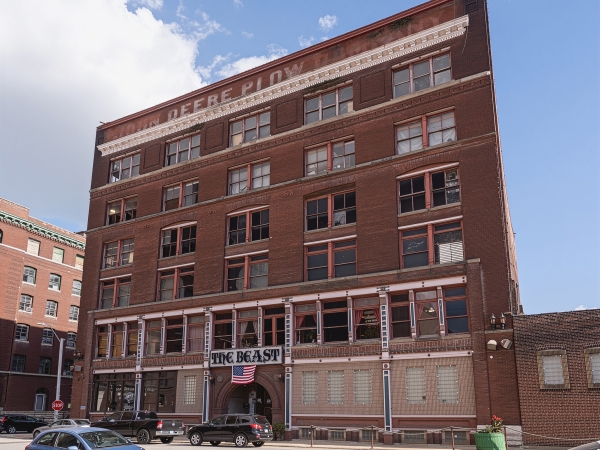 Listing Image #1 - Multi-Use for lease at 1401 W 13th St, Basement, Kansas City MO 64102