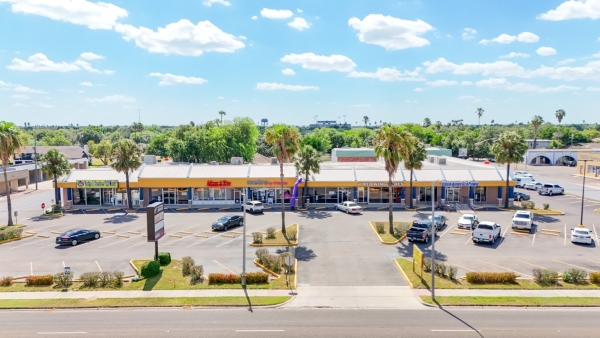 Listing Image #1 - Retail for lease at 2001 N 10th Street, McAllen TX 78501