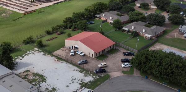 Listing Image #1 - Industrial for lease at 409 Milton St, Hewitt TX 76643