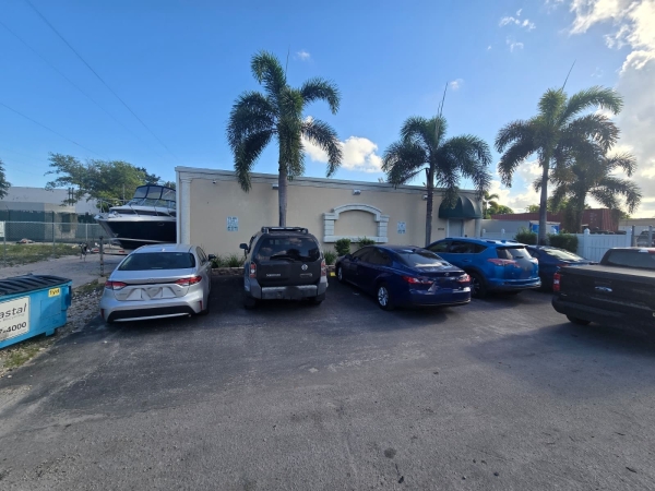 Listing Image #2 - Office for lease at 2031 NW 22nd Street, Pompano Beach FL 33069