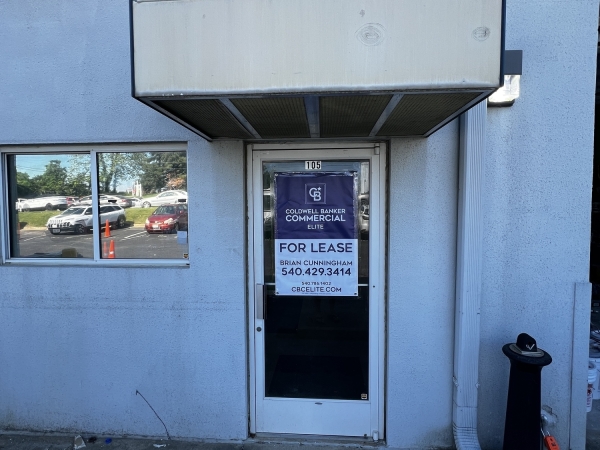 Listing Image #3 - Industrial for lease at 39 McWhirt Loop, Unit 105, Fredericksburg VA 22406