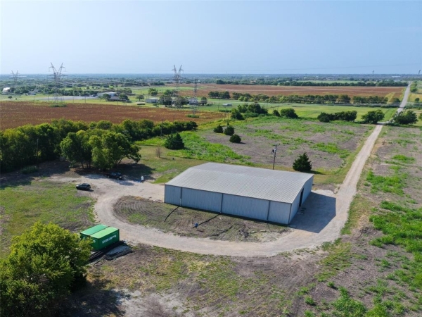 Listing Image #3 - Others for lease at 982 County Road 979, Royse City TX 75189