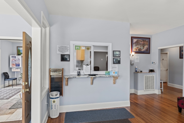 Listing Image #3 - Office for lease at 412 Cambridge Street, Fredericksburg VA 22405