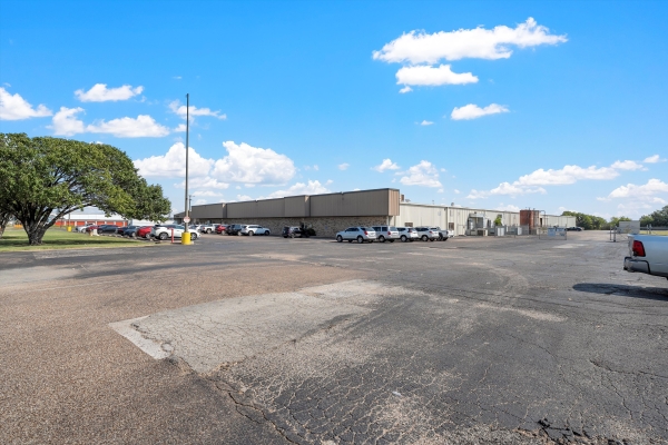 Listing Image #3 - Industrial for lease at 624 Texas Central Parkway, Woodway TX 76712