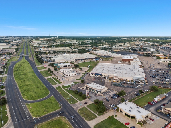 Listing Image #3 - Office for lease at 300 N Valley Mills Dr, Waco TX 76710