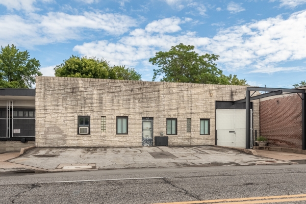 Listing Image #1 - Industrial for lease at 6609 Olive Boulevard, St. Louis MO 63130