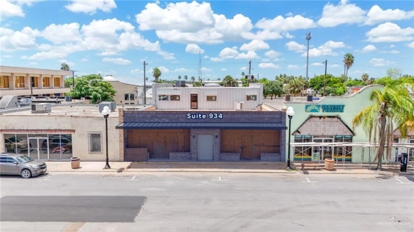 Listing Image #1 - Retail for lease at 934 E Levee Street, Brownsville TX 78520