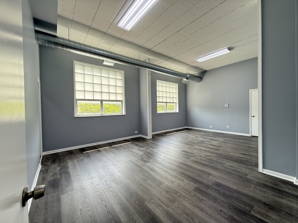 Listing Image #2 - Office for lease at 2252-2260 N Elston Avenue 2, Chicago IL 60614