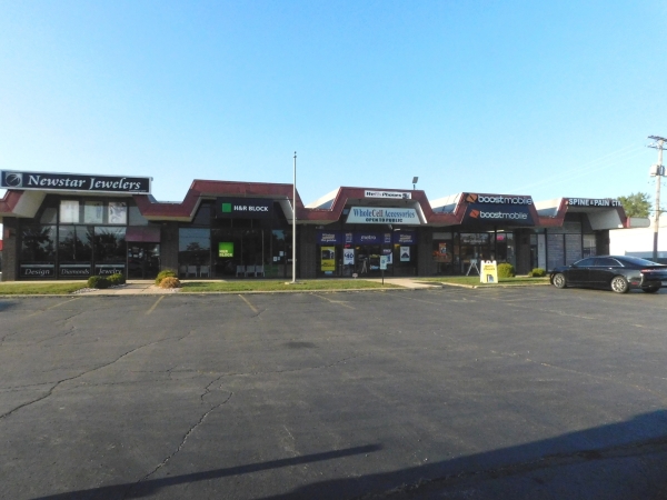 Listing Image #2 - Retail for lease at 2419 W Jefferson St, Joliet IL 60435