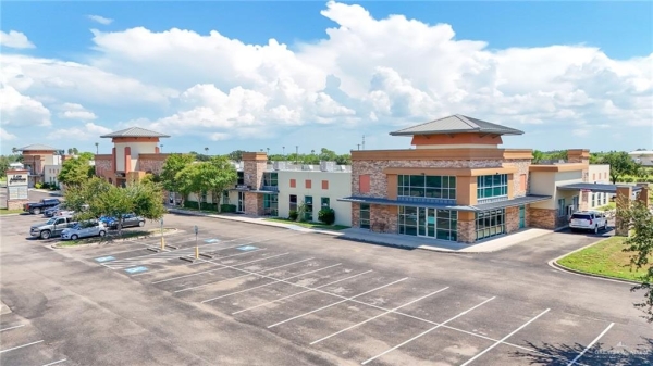 Listing Image #1 - Office for lease at 427 E Duranta Avenue #105, Alamo TX 78516