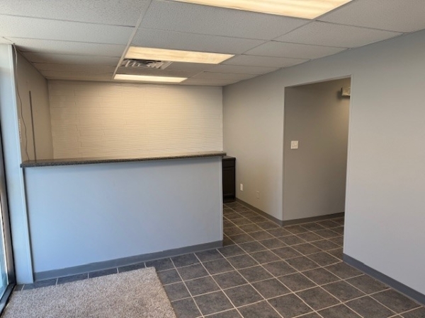 Listing Image #2 - Industrial for lease at 606 N Country Fair Dr, Champaign IL 61821 Listing Image #2 - Industrial for lease at 606 N Country Fair Dr, Champaign IL 61821