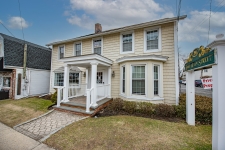 Business property for lease in Babylon, NY