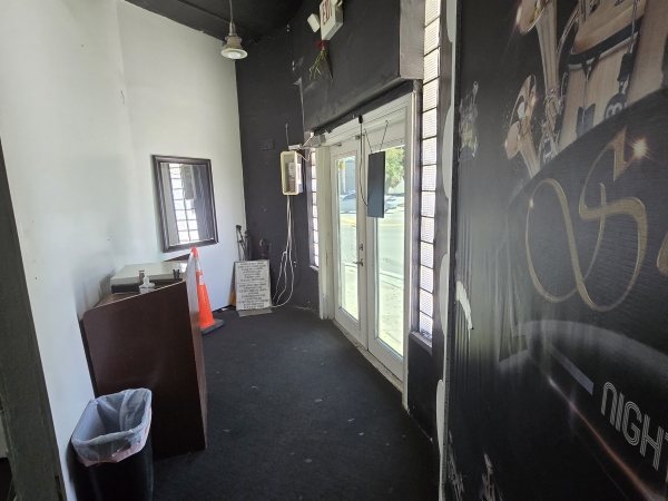 Listing Image #9 - Retail for lease at 6051 SW 8th Street, Miami FL 33144