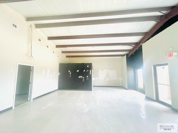 Listing Image #3 - Office for lease at 4202 Ruben M Torres Blvd. Suite B, Brownsville TX 78526