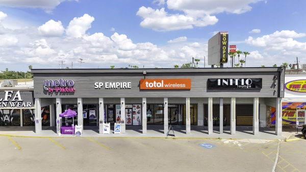 Listing Image #2 - Retail for lease at 1215 S. 10th Street Ste D, McAllen TX 78501