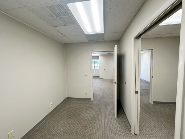 Listing Image #3 - Office for lease at 2001 Round Barn Rd Ste C, Champaign IL 61821