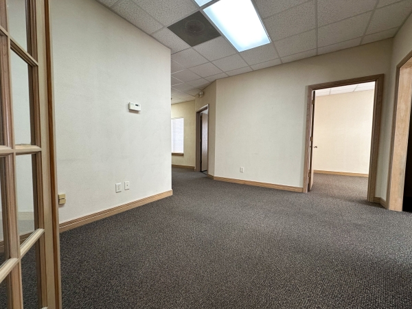 Listing Image #3 - Office for lease at 2609 Montega Dr, Springfield IL 62704