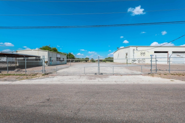 Listing Image #1 - Industrial for lease at 8502 San Lorenzo Dr, Laredo TX 78045