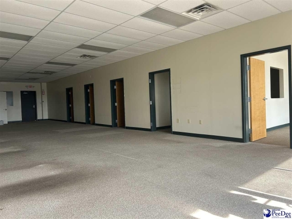 Listing Image #2 - Others for lease at 401 Second Loop Rd. Unit A, Florence SC 29505