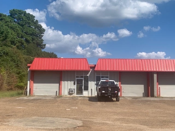 Listing Image #2 - Others for lease at 750 & 752 S Eastman Rd., Longview TX 75602