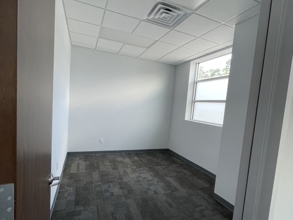 Listing Image #3 - Industrial for lease at 331 corporate woods dr. C1, Magnolia TX 77354