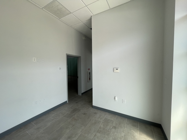 Listing Image #2 - Industrial for lease at 331 Corporate Woods Dr. B2, Magnolia TX 77354