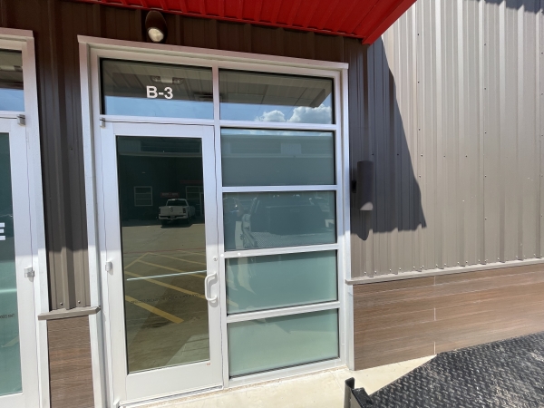 Listing Image #1 - Industrial for lease at 331 Corporate Woods Dr. B3, Magnolia TX 77354