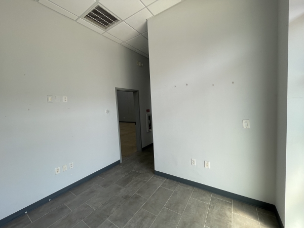 Listing Image #2 - Industrial for lease at 331 Corporate Woods Dr. B3, Magnolia TX 77354