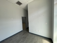 Listing Image #2 - Industrial for lease at 331 Corporate Woods Dr. B3, Magnolia TX 77354